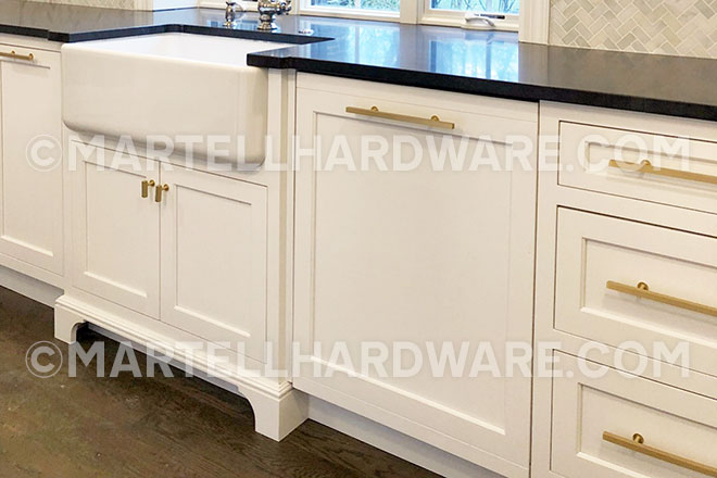 Brushed Brass Finish - Square Bar Series Cabinet & Drawer Hardware